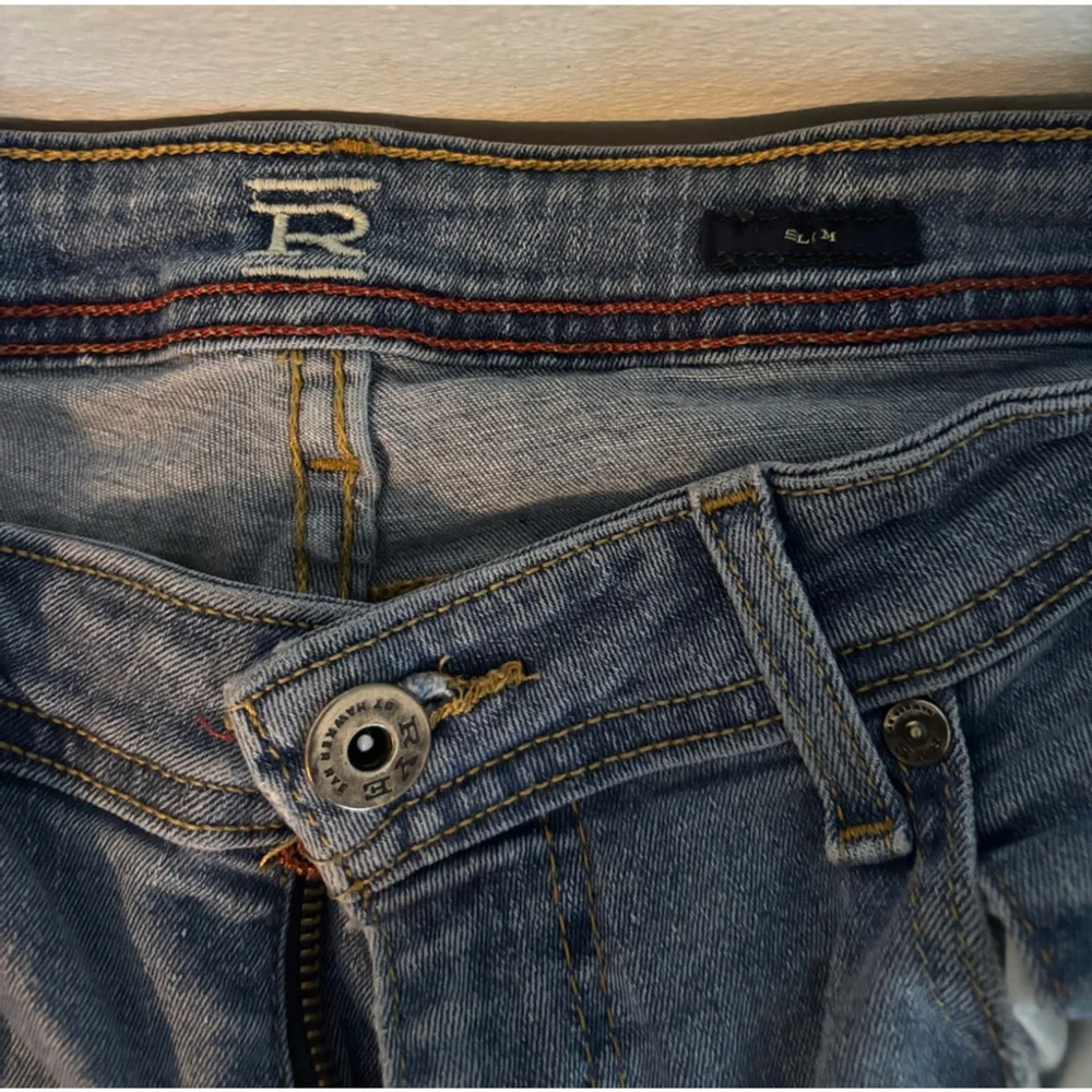 RYE Light Wash Slim Fit Jeans
